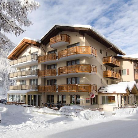 Hotel Monte-Moro サース・アルマゲル エクステリア 写真