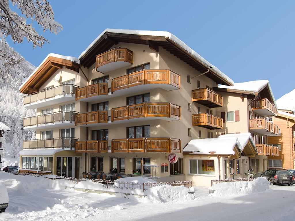 Hotel Monte-Moro サース・アルマゲル エクステリア 写真