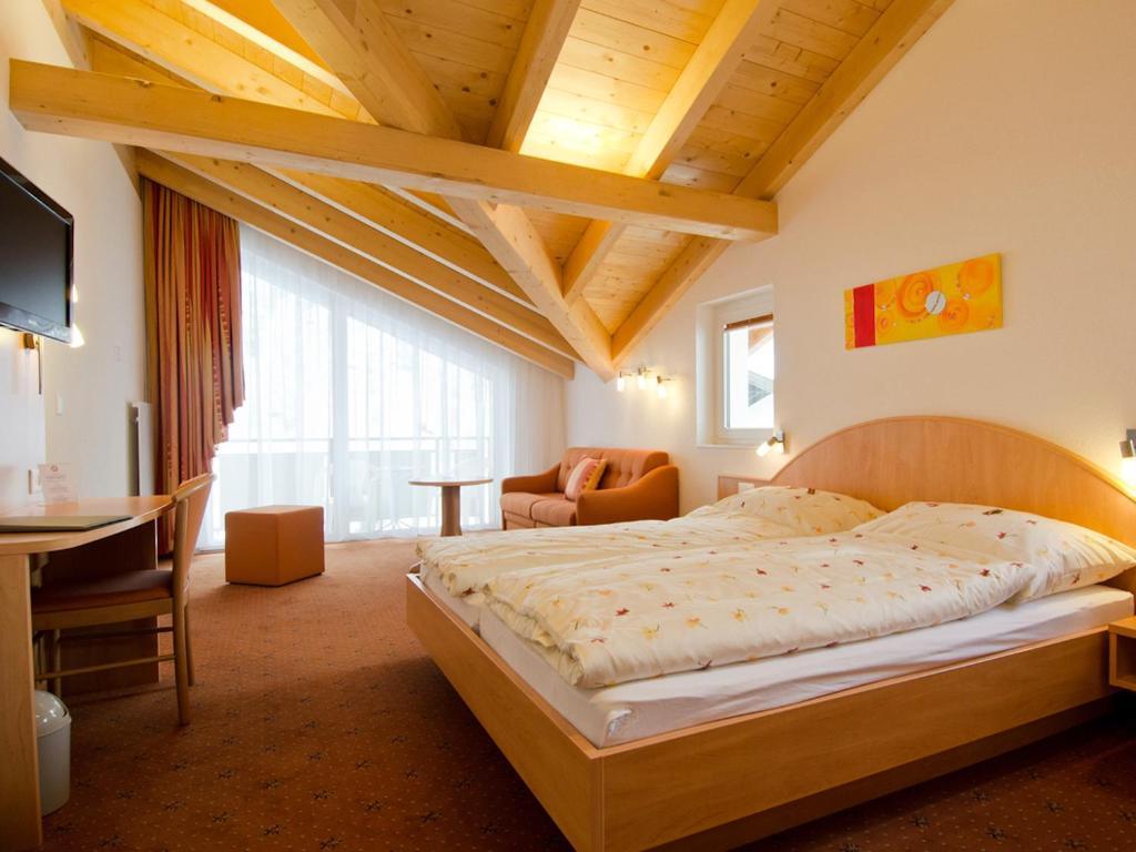 Hotel Monte-Moro サース・アルマゲル 部屋 写真